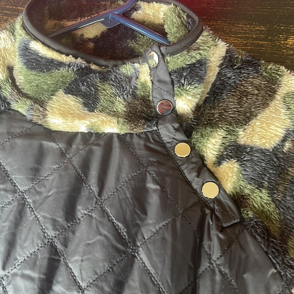 Xl camo pullover - Picture 2 of 5